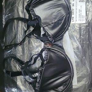 Sexy Savage X Fenty Quarter Cup Bra